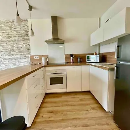 Apartment Jolie T2 40m2 Hopitaux Avec Terrasse Et Parking *
